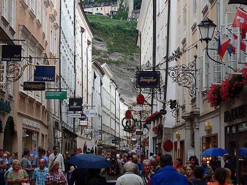 rue-animee-entree-salsburg.JPG