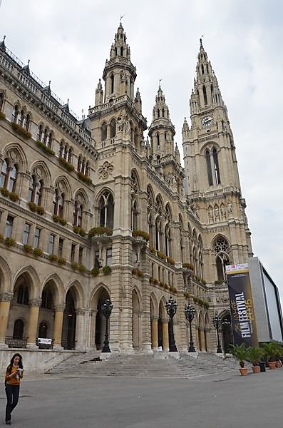 rathaus-platz.JPG