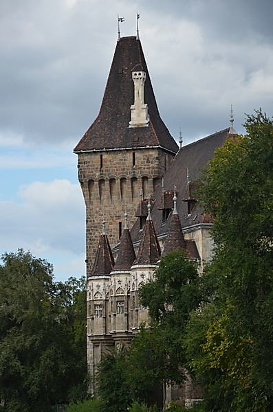 Chateau-de-vajdahunyad-a-pest.JPG